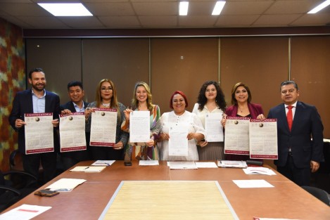 En cumplimiento a lo dispuesto en los artículos 38 de la Ley Orgánica y 69, 70 y 71 del Reglamento para el Gobierno Interior, ambos del Poder Legislativo del estado, quedó instalada la Comisión Especial para el Otorgamiento de la Medalla y Diploma Adolfo Ruiz Cortines 2022.