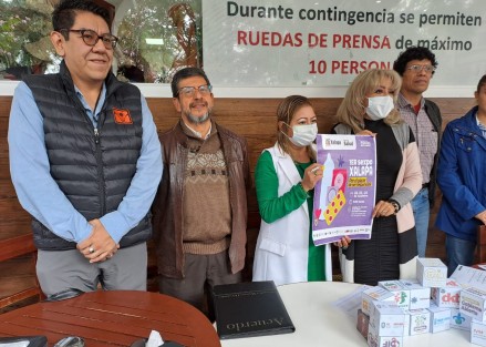 Para hacer frente a la violencia intrafamiliar y los riesgos de salud que la desinformación sobre sexualidad representa, el Ayuntamiento, a través de la Dirección de Salud, en colaboración con la Fundación Tradiciones, Arte y Cultura, Prichardo A.C., presentó la primera Sexpo Xalapa, por el placer de ser responsable.