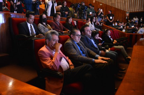 Presentes en el Informe de la magistradas estuvieron diputados locales, funcionarios de gobierno e incluso el papá del gobernador y ex diputado Atanasio García.