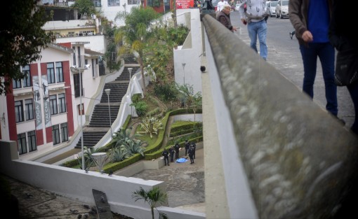 Una persona del sexo masculino de aproximadamente 69 años se arrojó del puente de Xallitic ubicado en el centro de la ciudad de Xalapa. 

