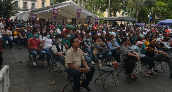 Cientos de aficionados se reunieron en diferentes puntos de la ciudad de Xalapa para ver el encuentro entre la selecciones de de México vs Argentina del mundial Qatar 2022, donde,la selección albiceleste  venció 2-0 a la de México.  