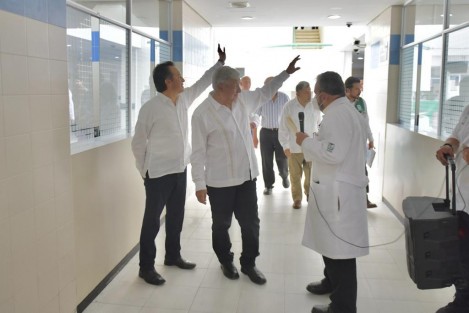 Como parte del compromiso gubernamental por garantizar el derecho a la salud, el gobernador Cuitláhuac García Jiménez informó que 450 centros de salud y 30 hospitales veracruzanos se unirán al Plan Nacional de Salud IMSS-Bienestar.

