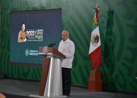  El presidente de la República, Andrés Manuel López Obrador, aseguró que a Veracruz lo dañaba la deshonestidad de sus gobernadores y la desigualdad social, lo cual terminó con la llegada del Gobernador Cuitláhuac García Jiménez, al ser un hombre honesto y decente.

