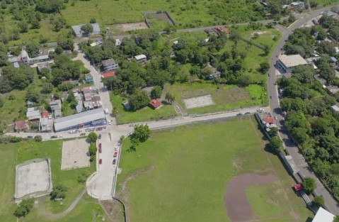 A través del equipo de la SIOP entregamos la construcción de pavimento hidráulico en la vialidad Chico Domínguez del municipio de Actopan, en beneficio de los habitantes de la localidad para llevar a cabo sus actividades diarias y comerciales, informó el Gobernador Cuitláhuac García.