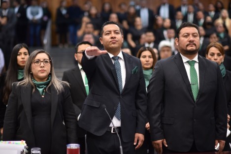 Los esfuerzos de la Secretaría de Medio Ambiente (Sedema) están dirigidos a la búsqueda de soluciones, a la recuperación de la masa forestal, prevenir y combatir incendios, fomentar el bienestar y la protección a los animales y aumentar los espacios naturales protegidos, entre otras acciones, dio a conocer su titular, Juan Carlos Contreras Bautista, al comparecer ante esta representación popular, como parte de la glosa del Cuarto Informe de Gobierno.
