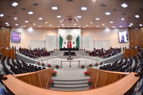 La LXVI Legislatura del estado de Veracruz de Ignacio de la Llave declaró aprobado el decreto que reforma la fracción VI del Artículo 67 de la Constitución Política del Estado, avalado por esta Soberanía el pasado 24 de octubre, en relación con la extinción del Tribunal Estatal de Justicia Administrativa (TEJAV) y la creación del Tribunal de Justicia Administrativa del Estado de Veracruz (TRIJAEV).

