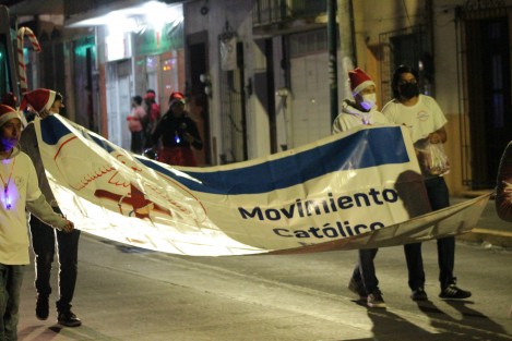 Jóvenes del Movimiento católico Nueva Evangelización realizaron su tradicional Caravana Navideña, por calles de la ciudad de Xalapa. 