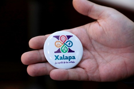 Para contar con una marca ciudadana que trascienda la administración y permanezca en manos del gremio turístico para la promoción del municipio y la región, se presentó la Marca Turística Oficial de Xalapa. 