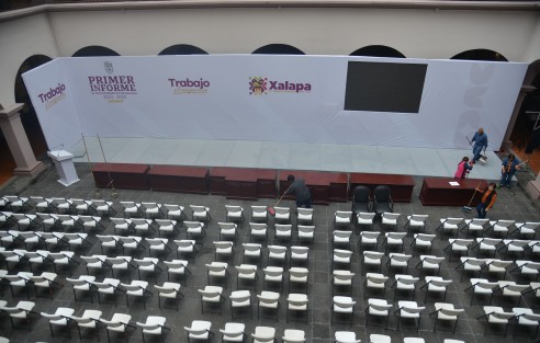 Se alista el  Palacio Municipal de Xalapa para el 1er Informe del alcalde Ricardo Ahued Bardahuil, que tendrá lugar este martes 27 de diciembre 2022. 