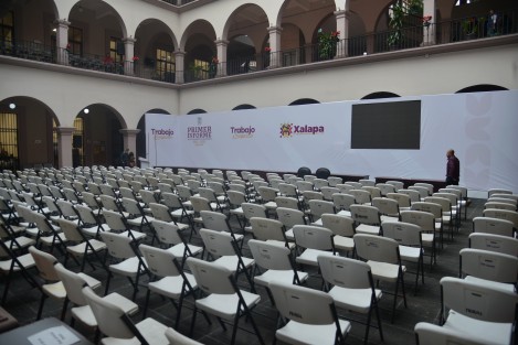 Se alista el  Palacio Municipal de Xalapa para el 1er Informe del alcalde Ricardo Ahued Bardahuil, que tendrá lugar este martes 27 de diciembre 2022. 