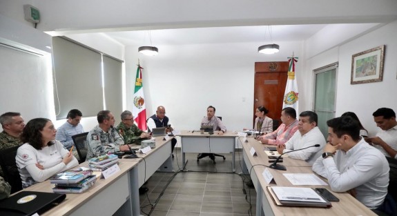 En Medellín sesionó la Coordinación Estatal para Construcción de la Paz, donde se brindaron los reportes de resultados en la disminución de los índices delictivos, así como el desarrollo del operativo Guadalupe - Reyes en todas las regiones del estado, 