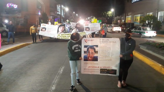 Familiares de Juan Luis Guevara Zavala, desaparecido el 16 de diciembre en Actopan; y Fátima Cristal González Patlas, desaparecida en Villa Aldama el 9 de diciembre, marcharon este miércoles para pedir la aparición con vida de sus seres queridos y exigir a la Fiscalía agilizar las investigaciones.