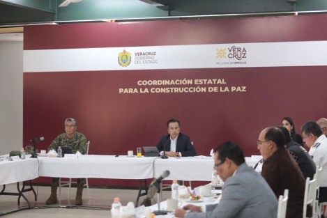 El Gobernador Cuitláhuac García publicó en redes sociales que en la Mesa de Trabajo para la Coordinación Estatal de Seguridad se informó de que hasta el momento son 7 detenidos con relación a 2 eventos sucedidos en Poza Rica  y 1 en Coatzintla en el interior de unos bares donde distribuía droga.  