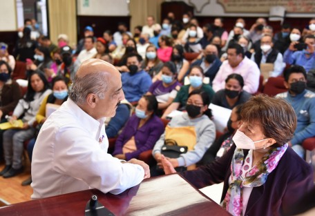 Para seguir impulsando la estrategia de puertas abiertas implementada desde el primer día de esta Administración, el presidente municipal Ricardo Ahued Bardahuil encabezó una jornada de audiencias ciudadanas. 

