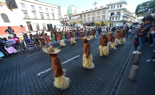 Aprovechando el público también presentaron otras estampas folklóricas, típicas de esta asociación en sus grupos naciolanes. 