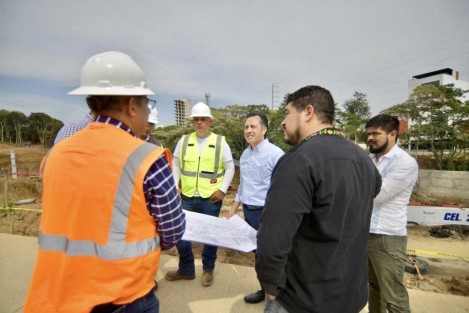Este jueves, el Gobernador Cuitláhuac García Jiménez, supervisó el avance de la construcción de la primera etapa  del complejo deportivo Nido del Halcón,mismo que será destinado para la promoción de eventos deportivos, culturales y artísticos que brindarán una importante derrama económica en Xalapa.
