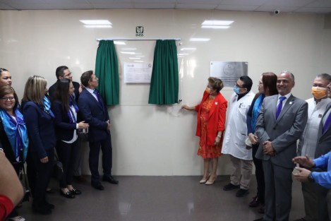 El coordinador biomédico delegacional, ingeniero Mario Rodrigo Muñoz Córdova, informó que este equipo tiene un valor aproximado de 1 millón 62 mil pesos y beneficiará a miles de derechohabientes que padecen de alguna enfermedad cardíaca.
