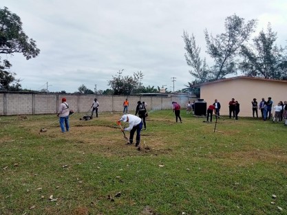 El Tequio Agrícola de este fin de semana se llevó a cabo en los municipios de Chinampa de Gorostiza, Tantoyuca, Álamo, Benito Juárez, Chicontepec, Zontecomatlán, Coatzintla, Zozozolco, Papantla, Tlapacoyan, Martínez de la Torre, Naolinco, Ayahualulco, Ixhuacán de los Reyes, Emiliano Zapata, entre otros.