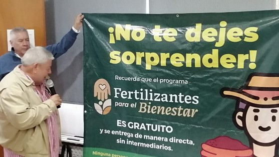 Como parte de la estrategia de bancarización de los Programas Sociales, este día inició la entrega de tarjetas a los productores incorporados al Programa de Producción para el Bienestar