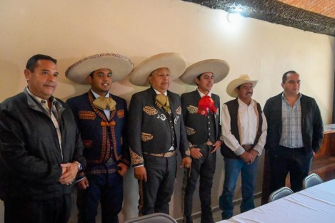 Mauricio Cuevas Gayosso, presidente del Consejo de Turismo, Cultura y Deporte Veracruz presentó la Gran Charreada, Amor por Veracruz, que se llevará a cabo el sábado 18 de febrero a partir de las 11:00 de la mañana, en el Lienzo Charro ubicado en la avenida Murillo Vidal. 