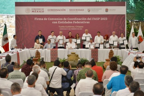 Veracruz recibirá 302 mdp para seguridad pública; firma Gobernador convenio de coordinación. 