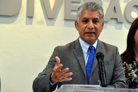 Federico Salomón Molina, presidente del Comité Directivo Estatal del PAN-Veracruz dio a conocer que ante la situación que se vive, los diputados federales panistas de todo el país han presentado una iniciativa para ayudar a la economía de las familias: el Plan de Emergencia contra la Inflación.