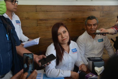 Nereyda Hernández, presidenta del consejo directivo del Colegio de Ingenieros Civiles, invitó a la Carrera de Botargas a realizarse el 31 de marzo a las 10:00 horas en el Estadio Xalapeño, con el propósito de recolectar libros para la campaña Bibliotecas en zonas marginadas.