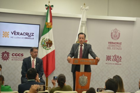  El gobernador Cuitláhuac García Jiménez calificó al INE como un órgano de privilegios y no como guardián de la democracia.