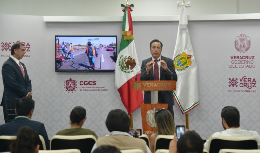 Con una inversión de 56 millones de pesos, la Secretaría de Infraestructura, Comunicaciones y Transportes (SICT) inició la rehabilitación de la Carretera 140 (Veracruz-Xalapa), tramo Plan del Río-Tamarindo-Cardel; una gestión del gobernador Cuitláhuac García Jiménez que pretende dejar listos los 16 kilómetros contemplados antes de Semana Santa. 
