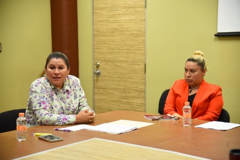 Con la finalidad de fortalecer políticas públicas que den solución a problemáticas en relación con títulos parcelarios y ejidales de la comunidad de Zapaltécatl, perteneciente al municipio de Zongolica, la diputada Lidia Irma Mezhua Campos, se reunió con integrantes de la Procuraduría Agraria, Delegación Veracruz, en las instalaciones del Palacio Legislativo. 
