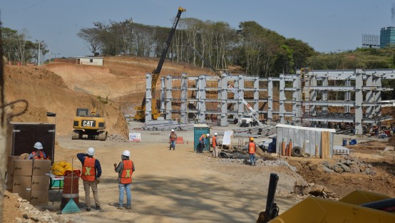 En la primera de dos etapas, la construcción del Nido del Halcón registra un avance del 73 por ciento desde su comienzo en julio pasado, previendo finalizar a mediados de este mes con una inversión que alcanza los 232 millones de pesos, señaló el gobernador Cuitláhuac García Jiménez.