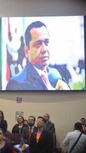 En el Congreso del Estado se guardó un minuto de silencio y transmitió un video en memoria del ex diputado y secretario de Servicios Legislativos, Alexis Sánchez García, fallecido en un ataque armado en Tezonapa el domingo recién pasado.