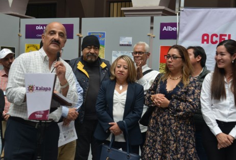 En el marco de la conmemoración del Día Mundial del Agua el alcalde Ricardo Ahued Bardahuil en compañía de los caricaturistas Alberto Morales Beto Gato, Adrian García  García Adriancisco, ganadores de concurso de dibujo así como artístas urbanos quienes realizaron obras sobre la cultura del agua, inauguraron la exposición artística.