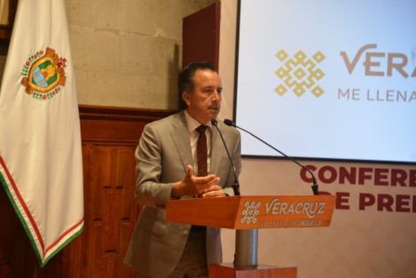 En la conferencia de prensa de este jueves desde Palacio de Gobierno, el mandatario destacó que gracias a la coordinación con el Ayuntamiento de Boca del Río se montó un operativo y se mantendrá la seguridad en la zona para dar certeza a la población del municipio.
