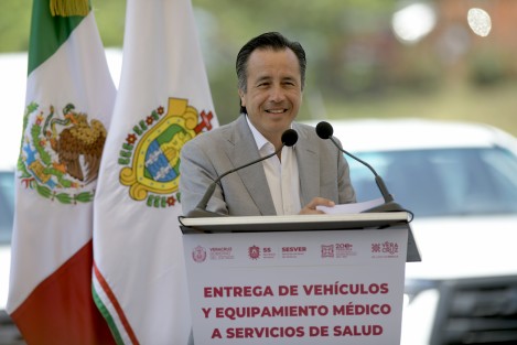 En nuestro sexenio, vamos a tener el orgullo de decir que transformamos el sector salud y apoyamos a los trabajadores, manifestó el gobernador Cuitláhuac García Jiménez, recordando que este año la inversión estatal y federal rondará los 3 mil millones de pesos en infraestructura y operatividad de las unidades médicas. 