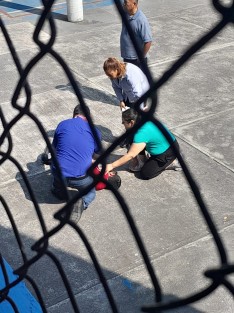 En la escuela Guillermo A. Sherwel de la ciudad de Córdoba,  un alumno de 13 años se arrojó del tercer piso, supuestamente por discutir con una maestra debido a que sufre bulling de sus compañeros.