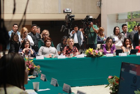 Expone Maribel Ramírez Topete ante sus homólogas las propuestas que ha presentado ante el Pleno del Congreso local y relacionadas con el empoderamiento de las mujeres. 