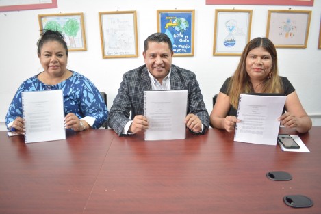 La Comisión Permanente de Protección Civil del Congreso del Estado se reunió para estudiar y analizar una propuesta de iniciativa para una nueva Ley de Protección Civil y Reducción de Riesgos de Desastres para el estado de Veracruz.