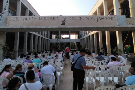  A través de un acto protocolario, también se hizo la entrega legal de la propiedad a la asociación civil que administra este lugar, encabezada por el promotor cultural Ricardo Perry Guillén y el grupo Los Cojolites. Posterior al evento oficial, vino el fandango.

