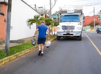 El servicio de Limpia Pública se reanudará el próximo sábado 8 de abril en sus horarios y rutas habituales. La participación y comprensión de la ciudadanía es fundamental para tener una buena imagen urbana y una ciudad limpia. 