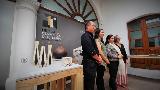 En la GAX del IVEC se presentó la convocatoria para la 11a. edición de la Bienal de Cerámica Utilitaria, que en esta edición contará también con el  patrocinio de Anfora Studio y Pegaduro, con lo incrementa los premios. La convocatoria queda abierta del 11 de abril 2023 al 14 de julio en http://www.ivec.gob.mx/bienalceramica2023/.
