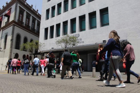 Personal de la Torre de SSP fue desalojado como práctica previa al Primer Simulacro Nacional programado para el 19 de abril.