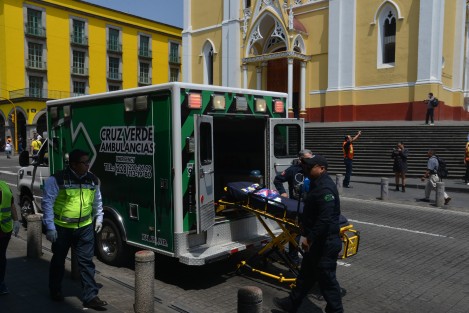 Trabajadores del ayuntamiento de Xalapa, de Palacio Gobierno, empleados de la torre de la SSP y hasta el gobernador Cuitláhuac García incluidos los secretarios de despacho, participaron en el Primer Simulacro Nacional. 