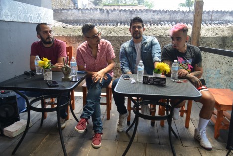 Con ritmo de ska y de merengue, el grupo musical Los Tianguis  presentó su disco Para toda la galaxia Vol. 2. Se trata de una recopilación de temas de los 80s y 90s pero con nuevos arreglos.
