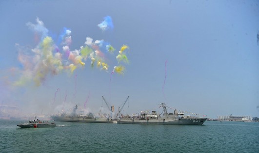  Junto a autoridades estatales y federales, el presidente Andrés Manuel López Obrador encabezó la ceremonia por el 109 Aniversario de la Defensa Patriótica del Puerto de Veracruz.

