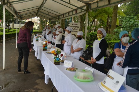 El secretario de Salud, Gerardo Díaz Morales, inauguró la Segunda Semana Nacional Contra Riesgos Sanitarios en el Parque de Los Berros.
