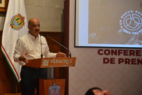 Por su histórica inversión en colectores pluviales y soluciones viales para la ciudad, el presidente municipal Ricardo Ahued Bardahuil agradeció al gobernador Cuitláhuac García Jiménez, quien ha destinado importantes recursos en beneficio de las y los xalapeños. 