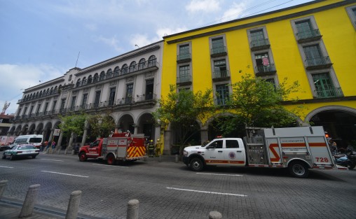 El reporte de una fuga de gas movilizó a cuerpos de emergencia al edificio Nachita, en el Centro de la Capital.