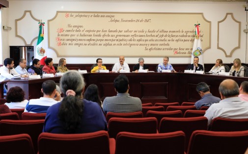  El fortalecimiento del pensamiento crítico y científico para un mejor desarrollo a través de talleres y visitas escolares, fueron las propuestas presentadas por la ciudadanía en Sesión Abierta de Cabildo alrededor de la mejora en la educación y la cultura para la niñez xalapeña.