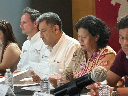 Al asistir a la Primera Sesión Ordinaria del Consejo de Economía Regional Olmeca, la presidenta de la Comisión Permanente de Corredor Interoceánico, Zonas Libres y Desarrollo Económico de la LXVI Legislatura, diputada Eusebia Cortés Pérez, reconoció la dedicación y el compromiso que la Secretaría de Desarrollo Económico y Portuario (Sedecop) para el adecuado desarrollo, vinculación y difusión de los avances del Corredor Interoceánico del Istmo de Tehuantepec (CIIT).
